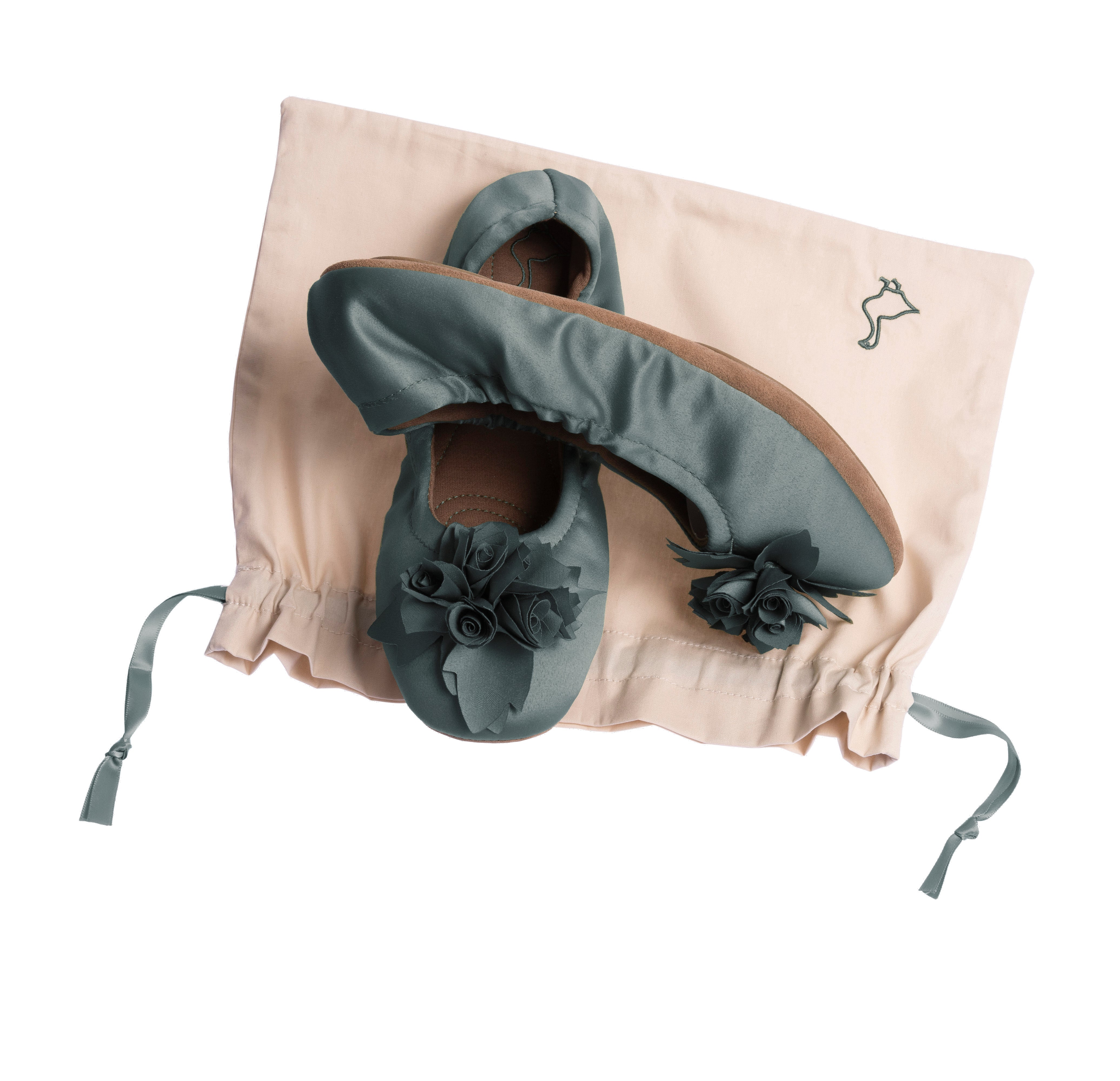 Grace satin moor Ballerina pampuschen Freisteller mit Beutel Seitenansicht