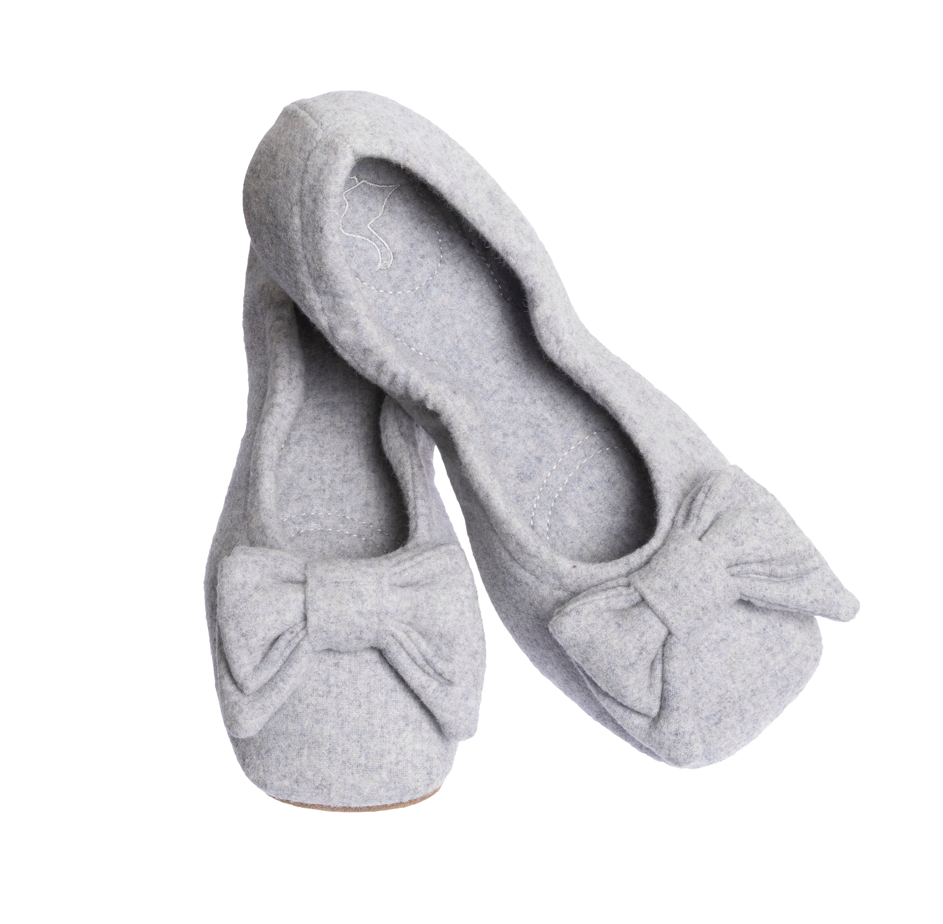 pampuschen_ballerina mit gummizug-hedy wolle-schleife-quadratische Spitze-Farbe stein-Hausschuhe 